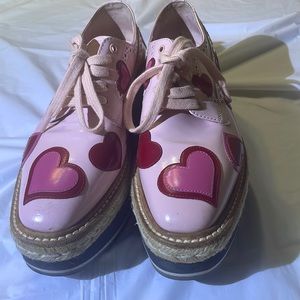 Prada Sneakers pink with hearts